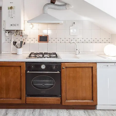 Spianata Di Castelletto, 5-bed Elegant Attic In The Historic Center Of *